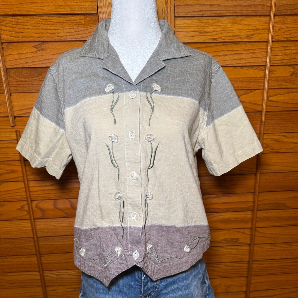 Basic Editions Women Embroidered Floral Colorblock Cotton Button Down Shirt M